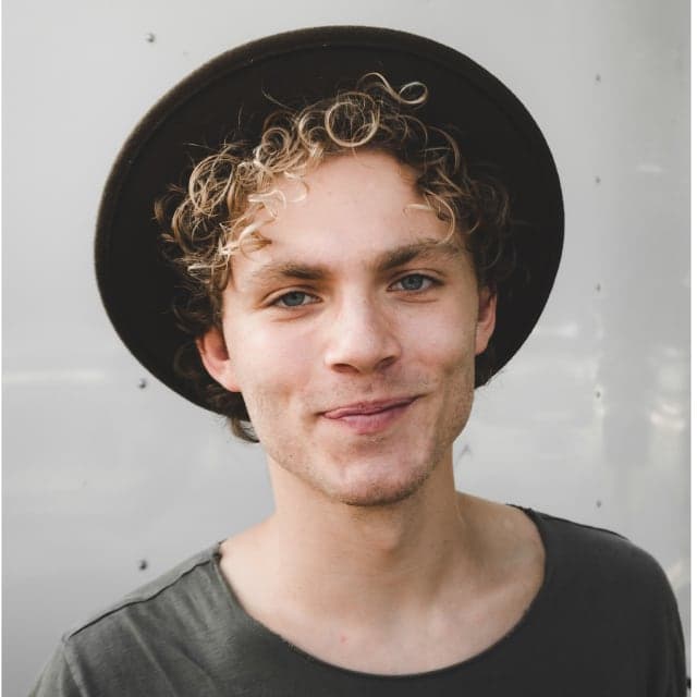 Devon R.