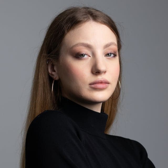 Maria T.